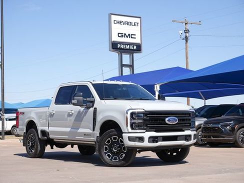 Used 2025 Ford F250 Platinum AWD/4WD image 1