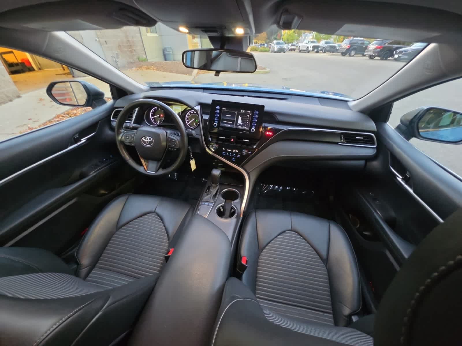 Used 2023 Toyota Camry SE FWD image 24