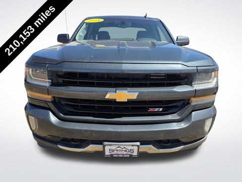 Used 2018 Chevrolet Silverado 1500 LT w/ All Star Edition AWD/4WD image 2