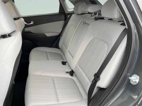 Used 2023 Hyundai Kona SEL w/ Convenience Package image 32