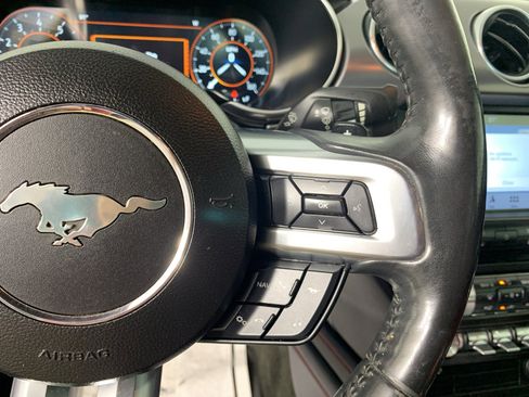 Used 2018 Ford Mustang GT Premium w/ Equipment Group 401A RWD image 21