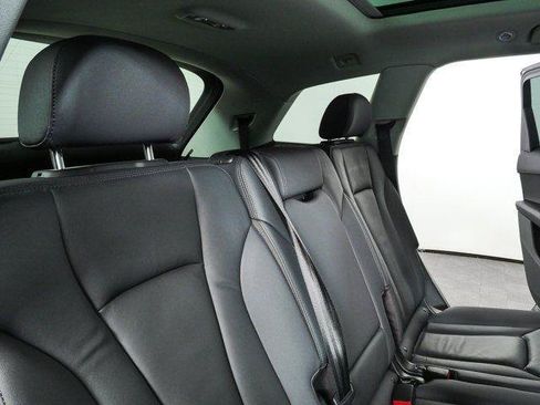 Used 2022 Audi Q7 3.0T Premium w/ Convenience Package AWD/4WD image 23