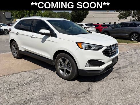 Used 2020 Ford Edge SEL w/ Convenience Package AWD/4WD image 3