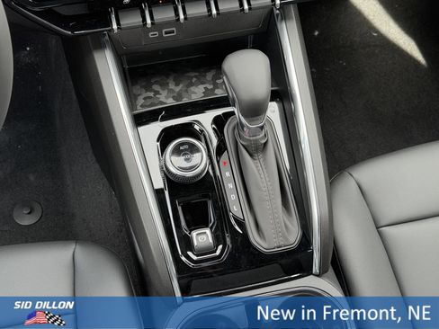 New 2026 GMC Canyon Elevation AWD/4WD image 11