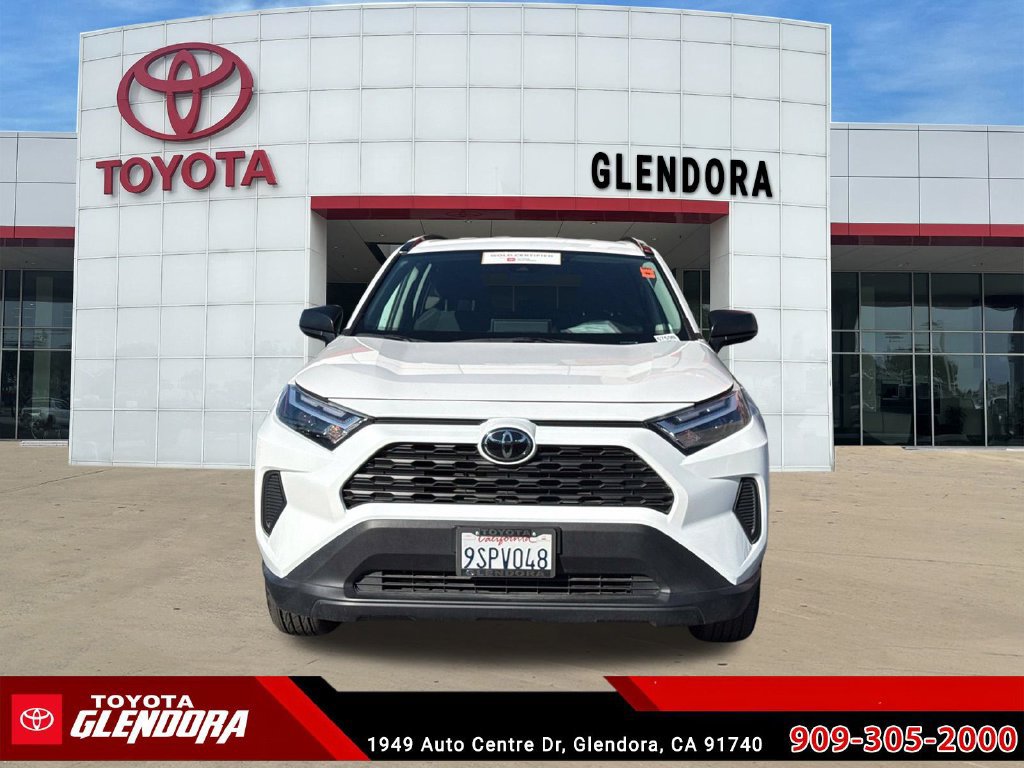 Used 2025 Toyota RAV4 LE AWD/4WD image 3
