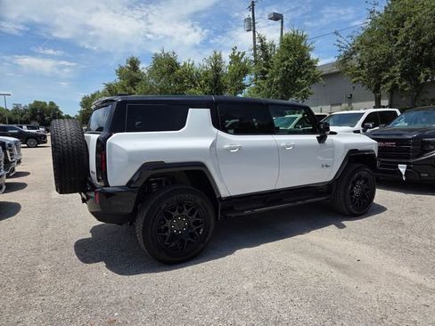 New 2026 GMC Hummer EV SUV AWD/4WD image 14