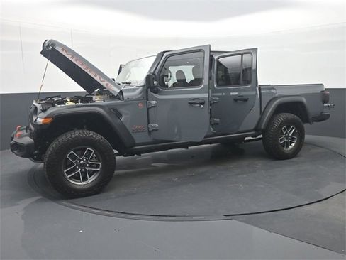Used 2025 Jeep Gladiator Mojave w/ Convenience Group image 38