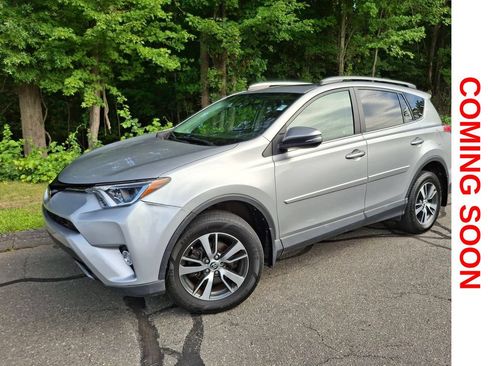Used 2018 Toyota RAV4 XLE w/ Plus Extra Value Package AWD/4WD image 1