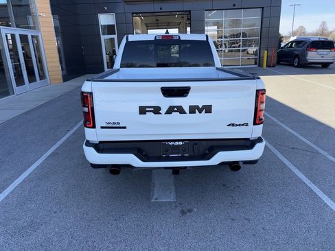 New 2026 RAM 1500 Big Horn AWD/4WD image 4