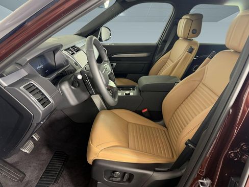 Used 2026 Land Rover Discovery Limited Edition AWD/4WD image 5