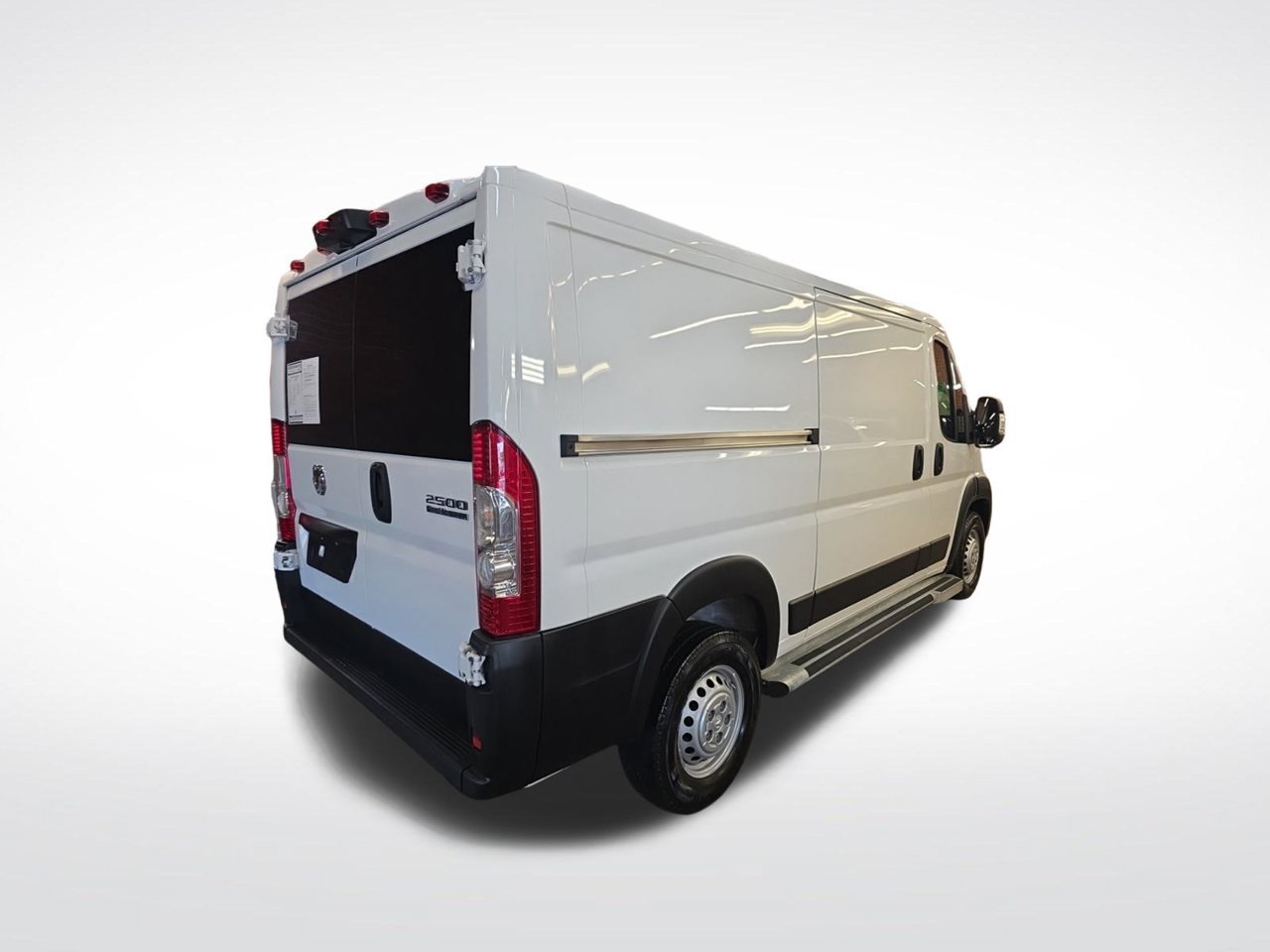 Used 2025 RAM ProMaster 2500 w/ U-Haul Equipment Group FWD image 8