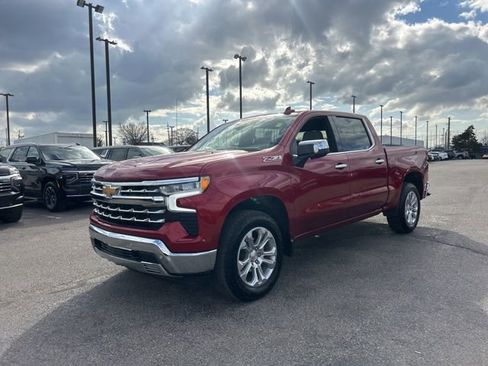 Used 2025 Chevrolet Silverado 1500 LTZ w/ LTZ Premium Package image 7