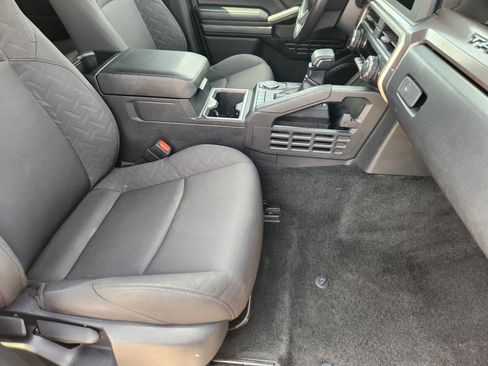 Used 2024 Toyota Tacoma SR5 RWD image 15