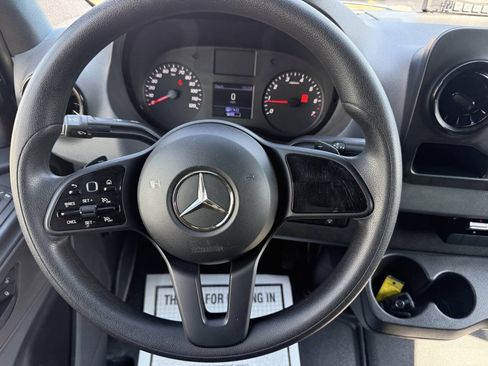Used 2020 Mercedes-Benz Sprinter 2500 w/ Driver Convenience Package image 18
