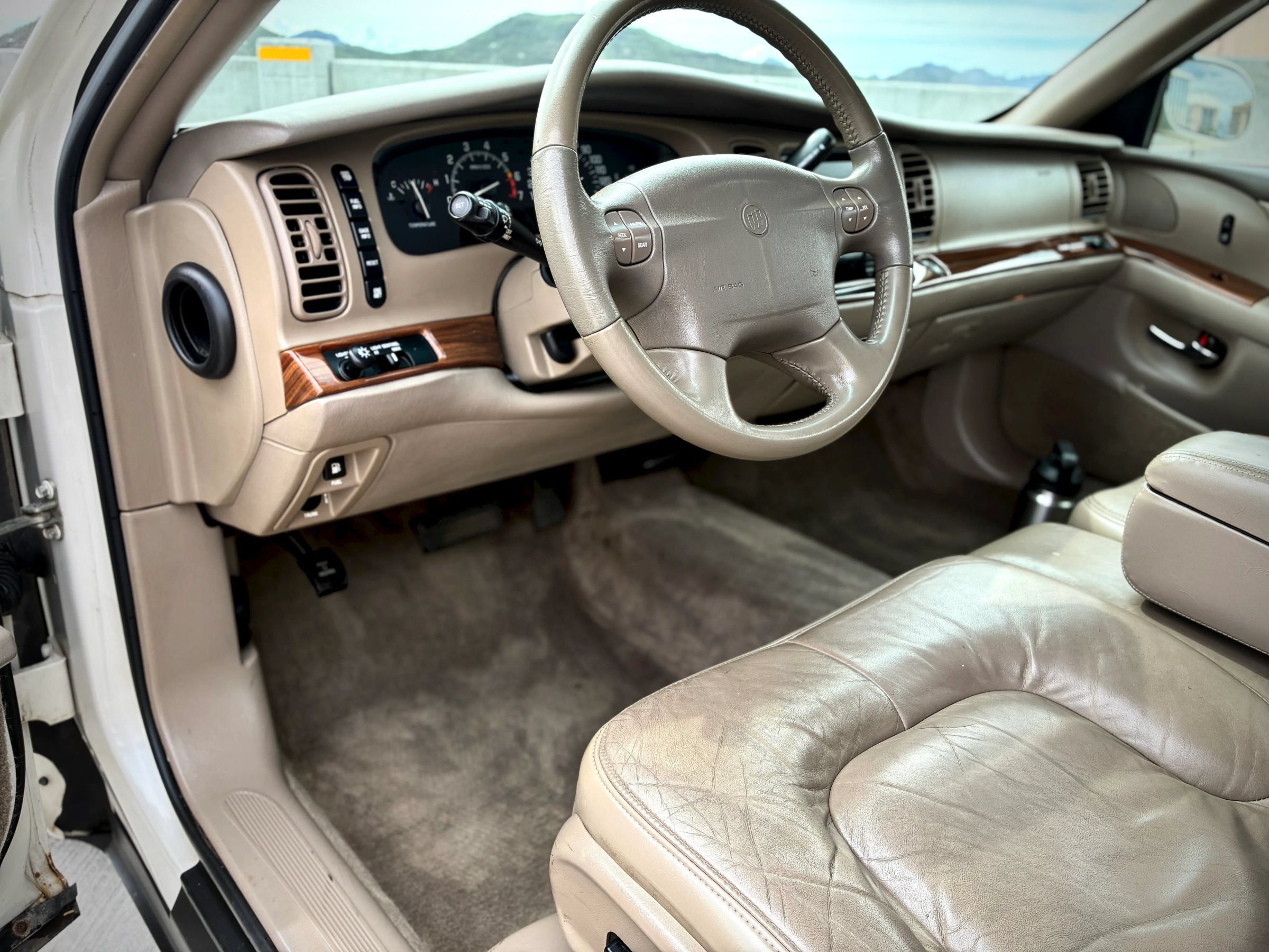 Used 2002 Buick Park Avenue w/ Prestige Pkg FWD image 26