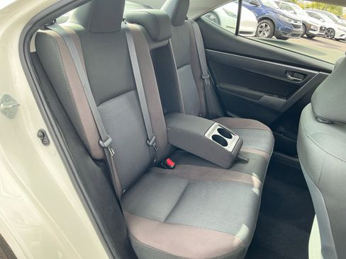 Used 2019 Toyota Corolla LE image 17