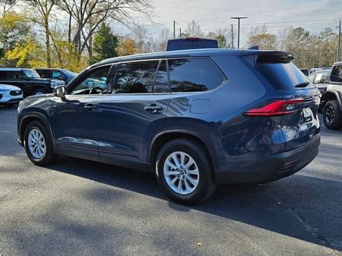 Used 2024 Toyota Grand Highlander XLE image 11