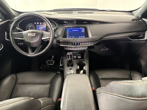 Used 2022 Cadillac XT4 Sport AWD/4WD image 38