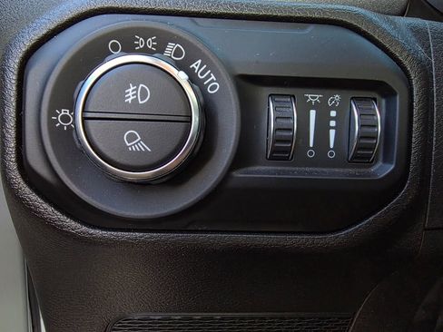 Used 2022 Jeep Gladiator Mojave w/ Trailer Tow Package image 11