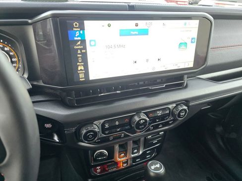 Used 2024 Jeep Wrangler Rubicon image 27