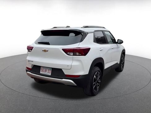 Used 2025 Chevrolet TrailBlazer LT w/ Driver Confidence Package image 14