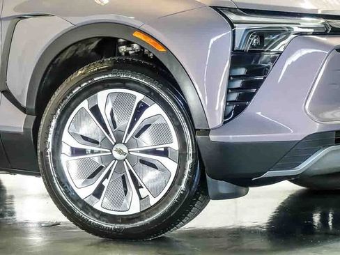 Certified 2024 Chevrolet Blazer EV LT AWD/4WD image 4