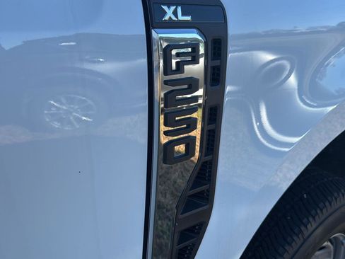 New 2024 Ford F250 XL w/ FX4 Off-Road Package image 34