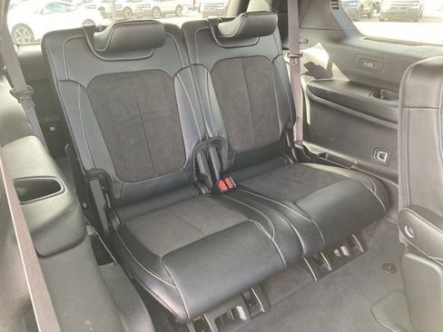 Used 2023 Jeep Grand Cherokee L Laredo image 40
