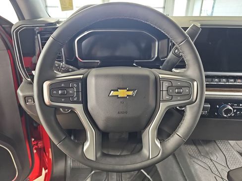 Certified 2026 Chevrolet Silverado 1500 LT image 22