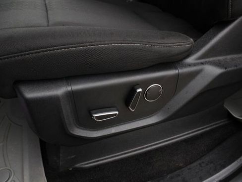 Used 2018 Ford F150 XLT w/ Equipment Group 302A Luxury image 3