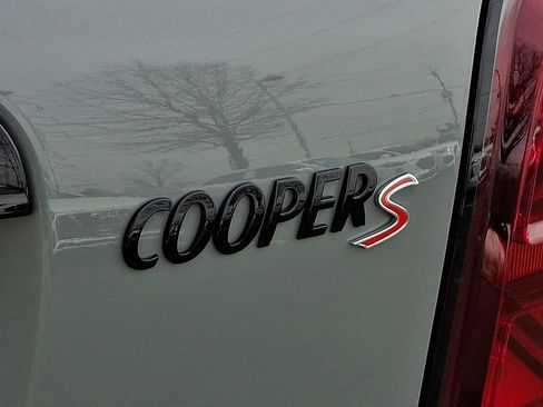 Used 2022 MINI Cooper Countryman S w/ Premium Package image 30