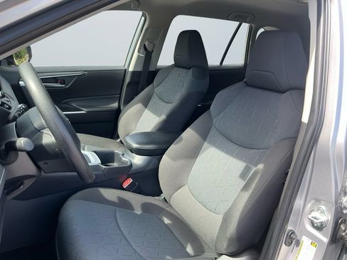 Certified 2025 Toyota RAV4 XLE AWD/4WD image 11