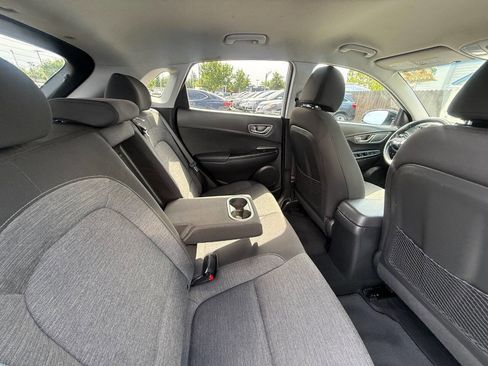 Used 2020 Hyundai Kona SEL FWD image 17