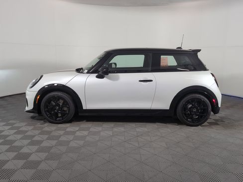 New 2026 MINI Cooper S image 2