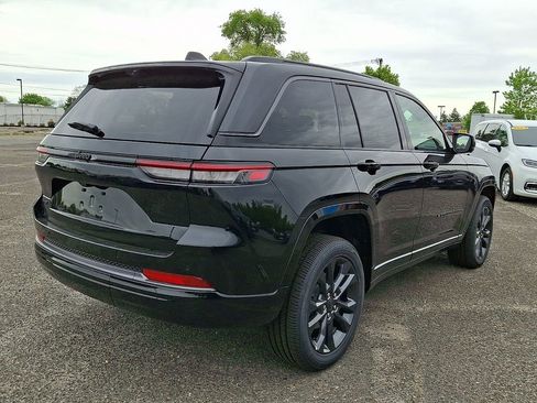New 2026 Jeep Grand Cherokee Limited AWD/4WD image 8