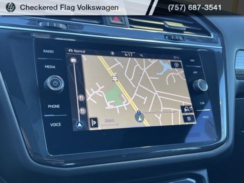 Used 2023 Volkswagen Tiguan SEL R-Line image 39