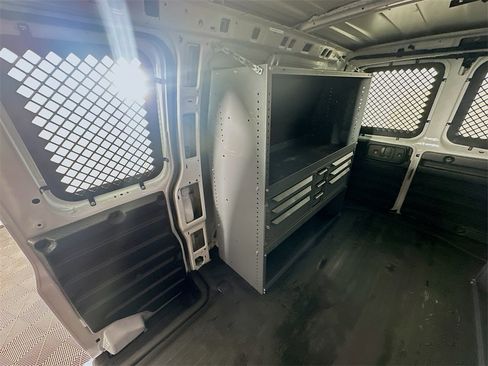 Used 2023 GMC Savana 2500 w/ Driver Convenience Package image 12