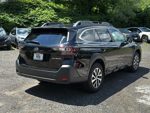 Certified 2025 Subaru Outback Premium AWD/4WD image 6