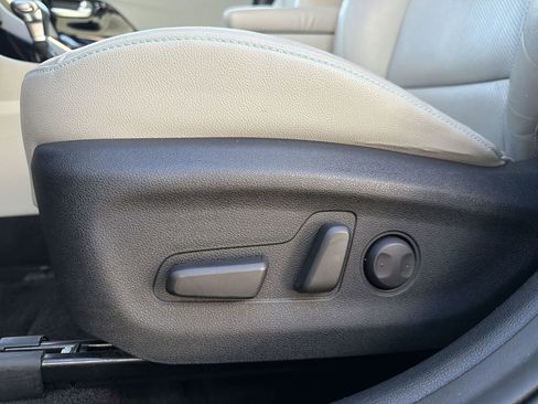 Used 2019 Kia Niro Touring image 13