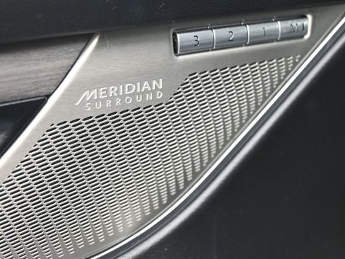 Used 2022 Jaguar F-PACE S image 17