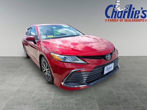 Used 2024 Toyota Camry XLE w/ Cold Weather Package image 3