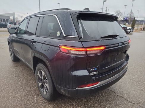 Used 2022 Jeep Grand Cherokee Limited 4xe image 5