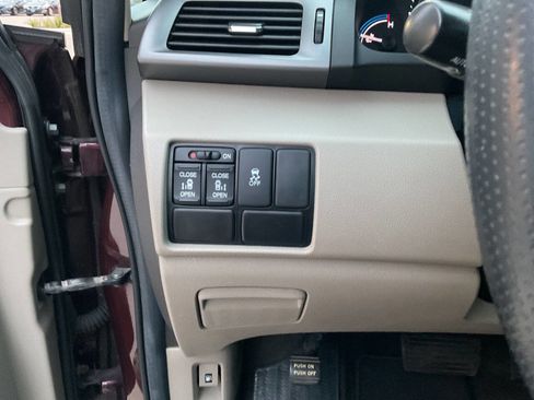 Used 2012 Honda Odyssey EX image 16