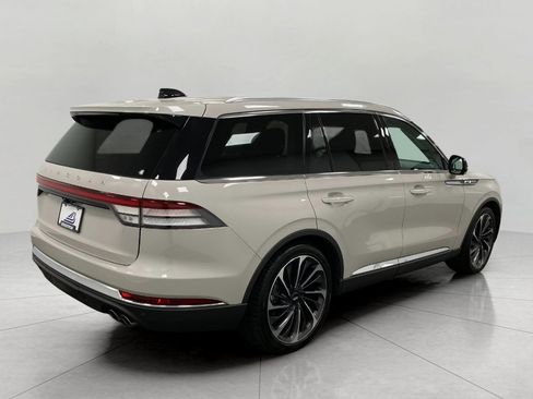 Used 2025 Lincoln Aviator Reserve w/ Equipment Group 201A AWD/4WD image 8