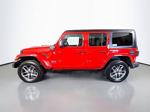 Used 2024 Jeep Wrangler Unlimited w/ Convenience Group AWD/4WD image 6