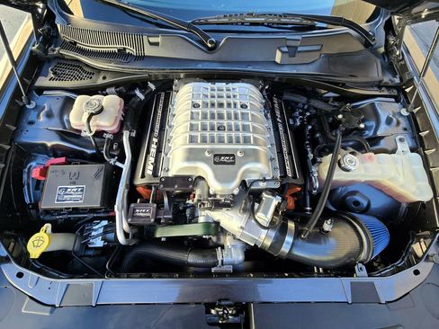 Used 2020 Dodge Challenger SRT Hellcat image 14