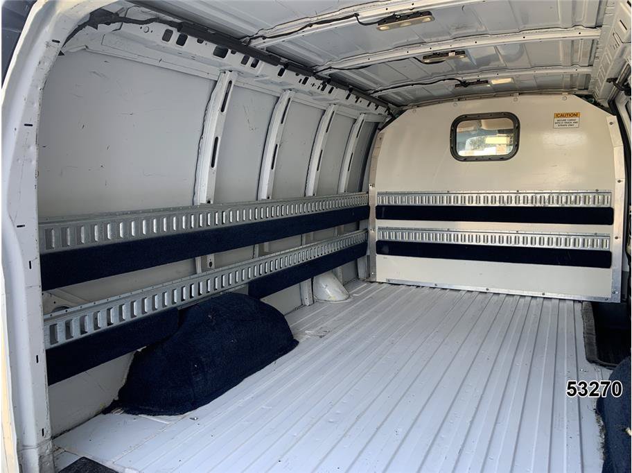 Used 2020 Chevrolet Express 2500 RWD image 10