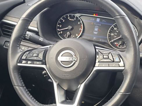 Used 2023 Nissan Altima 2.5 SL FWD image 10