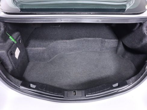 Used 2017 Ford Fusion SE FWD image 31