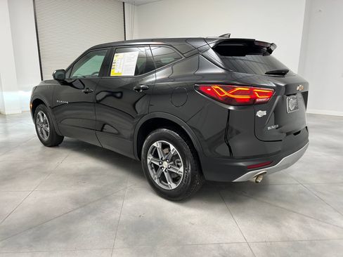 Used 2025 Chevrolet Blazer LT FWD image 6